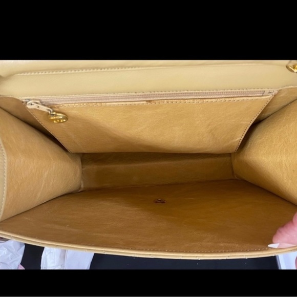 Classic Chanel CC Quilted Lambskin Shoulder bag EXCELLENT CONDITION - Picture 9 of 10